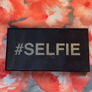 Makeup Revolution pallet